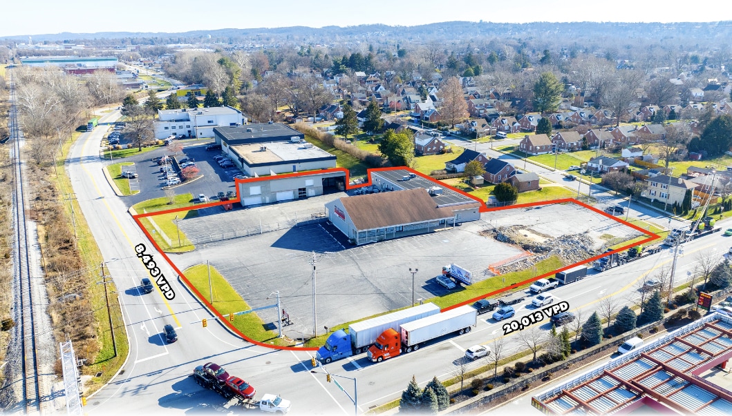 175 N Hills Rd, York, PA for lease Building Photo- Image 1 of 1