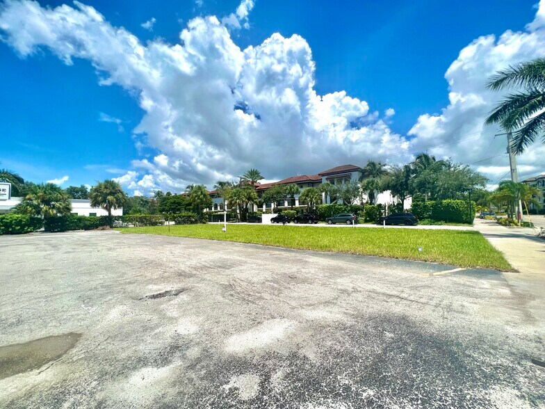 271-289 9th St S, Naples, FL for sale - Building Photo - Image 1 of 1