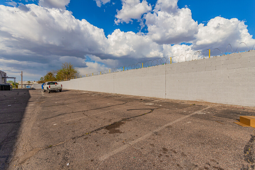 5217-5233 S Central Ave, Phoenix, AZ for lease - Building Photo - Image 1 of 9