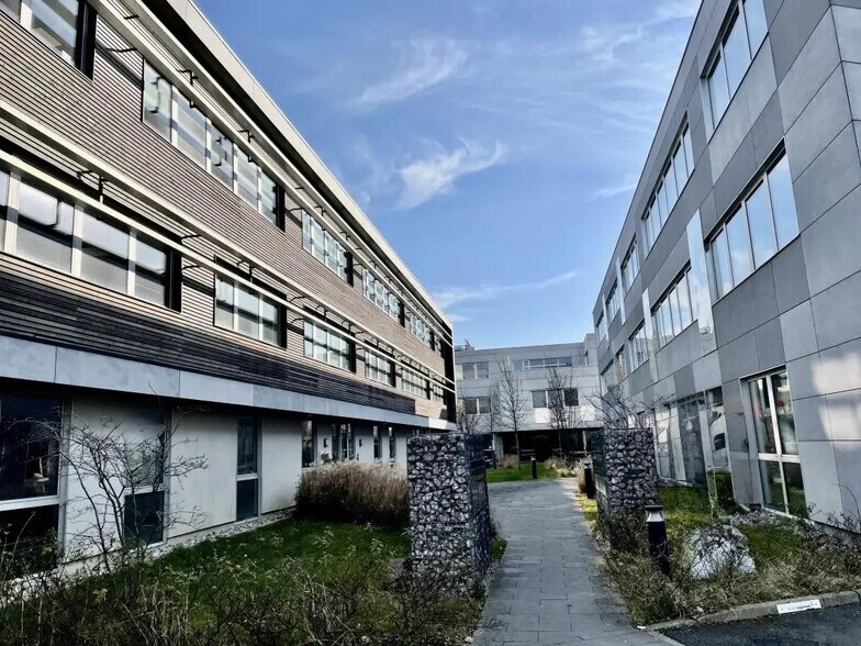 1 Rue De La Couture, Marcq-en-Baroeul for lease - Building Photo - Image 2 of 24