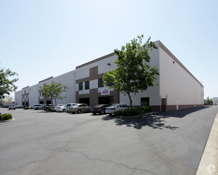 1000 Business Park Dr, Dixon, CA for lease - Building Photo - Image 2 of 4