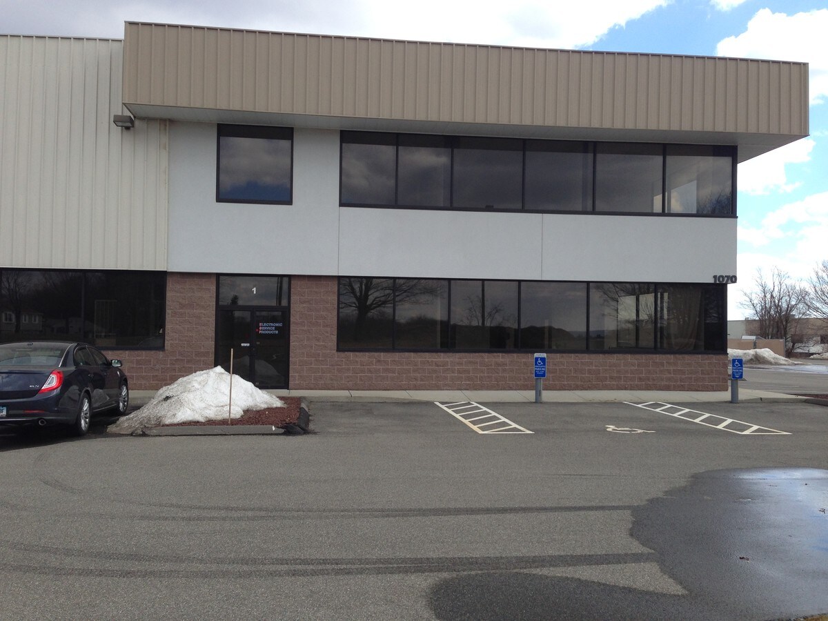 1070 N Farms Rd, Wallingford, CT 06492