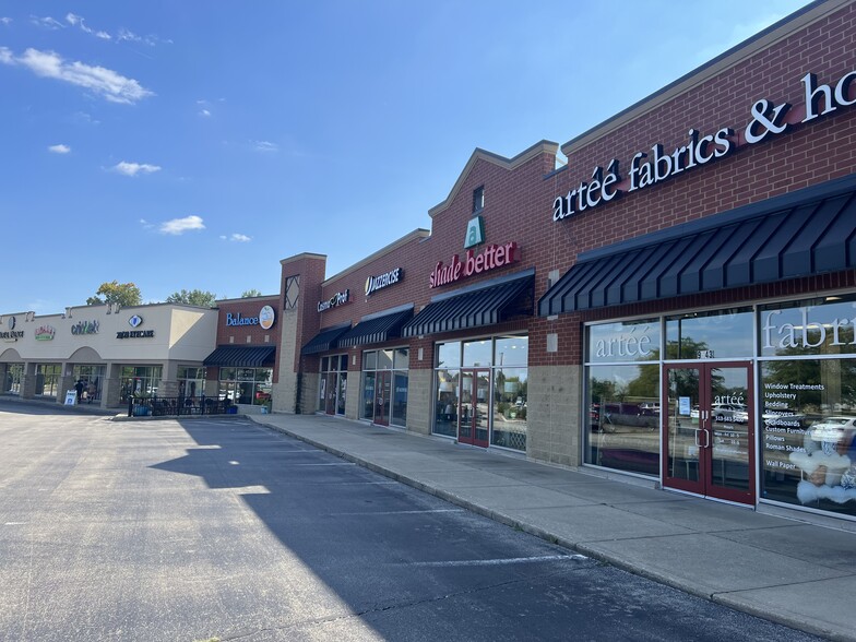 9521-9591 Fields Ertel Rd, Loveland, OH for lease - Building Photo - Image 1 of 5