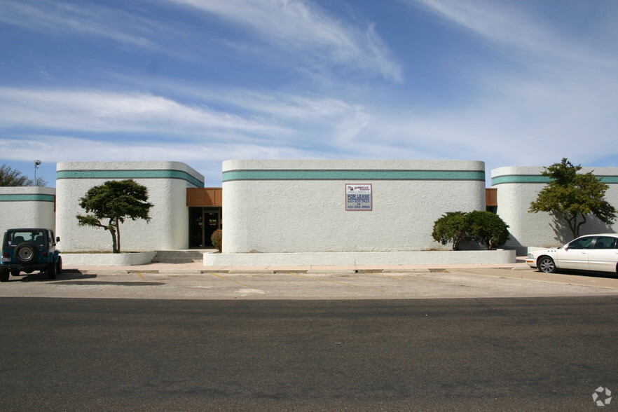 835 Tower Dr, Odessa, TX for lease - Building Photo - Image 2 of 5