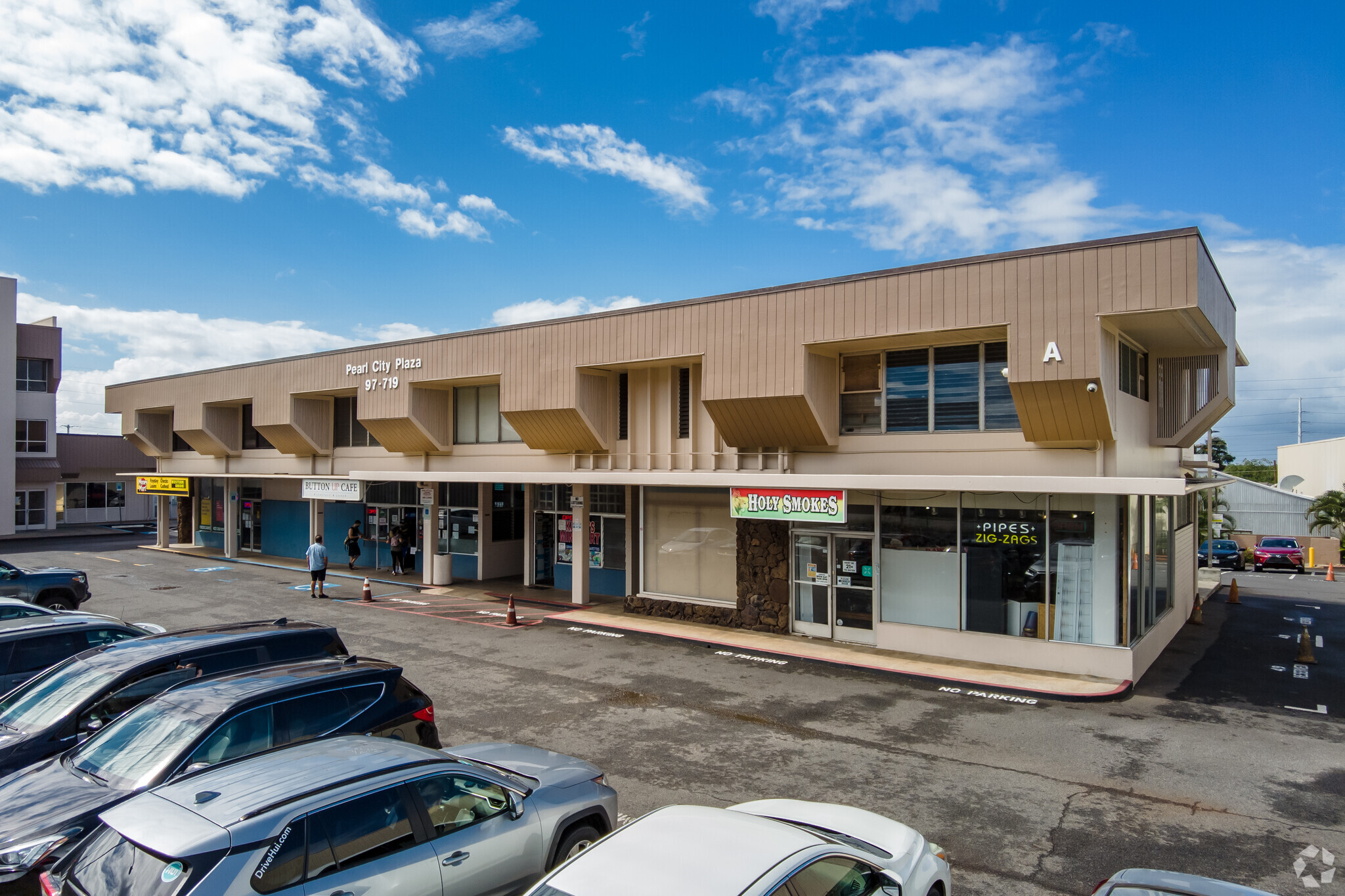 97-719 Kamehameha Hwy, Pearl City, HI for lease Building Photo- Image 1 of 13