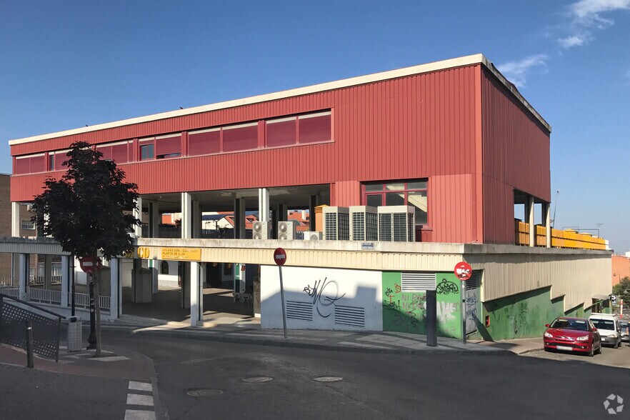 Retail in Arganda del Rey, Madrid for lease - Building Photo - Image 2 of 3
