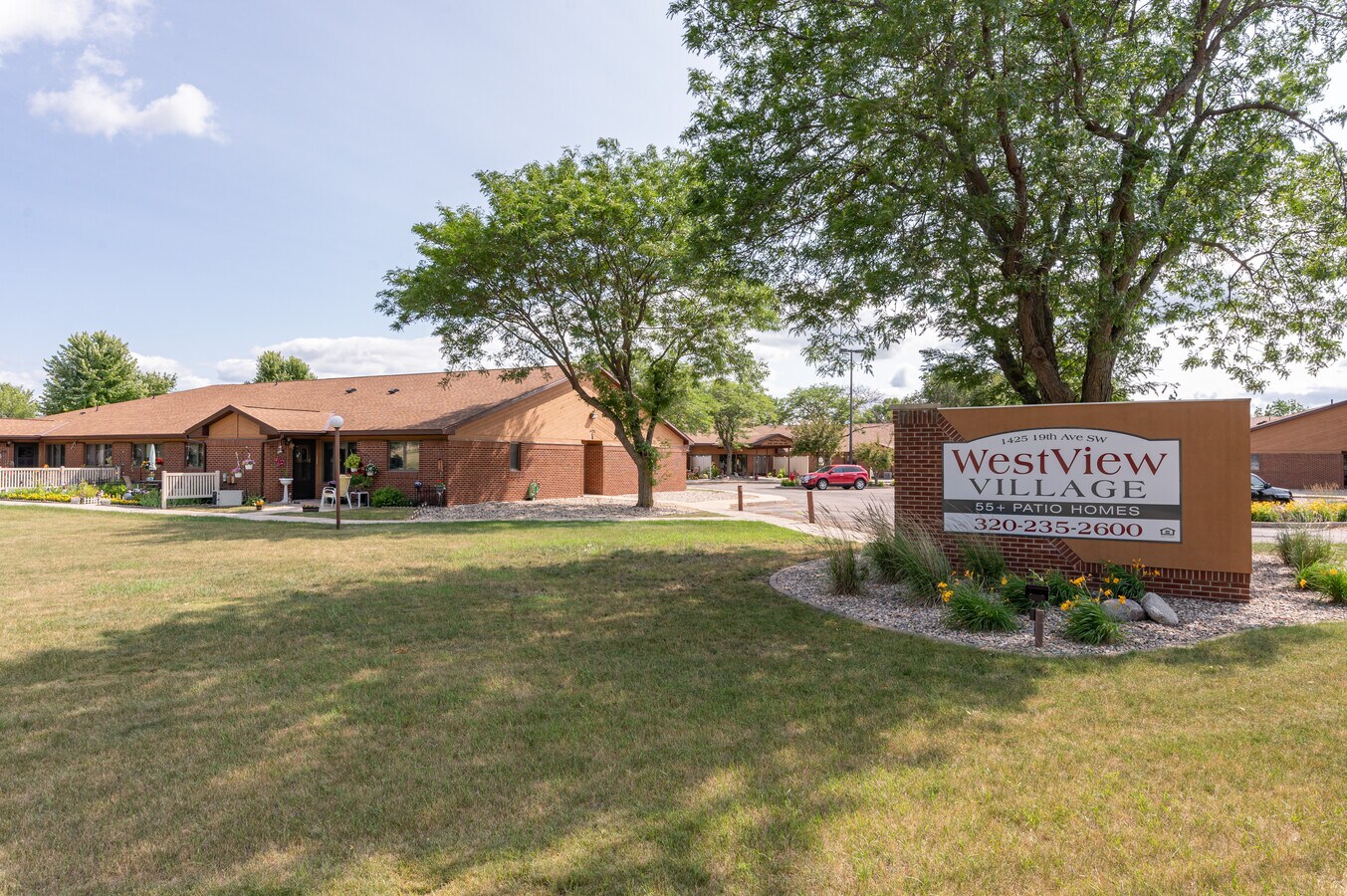 1425 19th Ave SW, Willmar, MN 56201