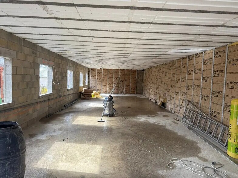 Office in Dijon for lease - Interior Photo - Image 1 of 3