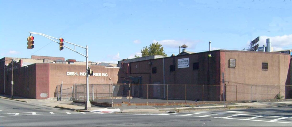 211 Coit St, Irvington, NJ 07111