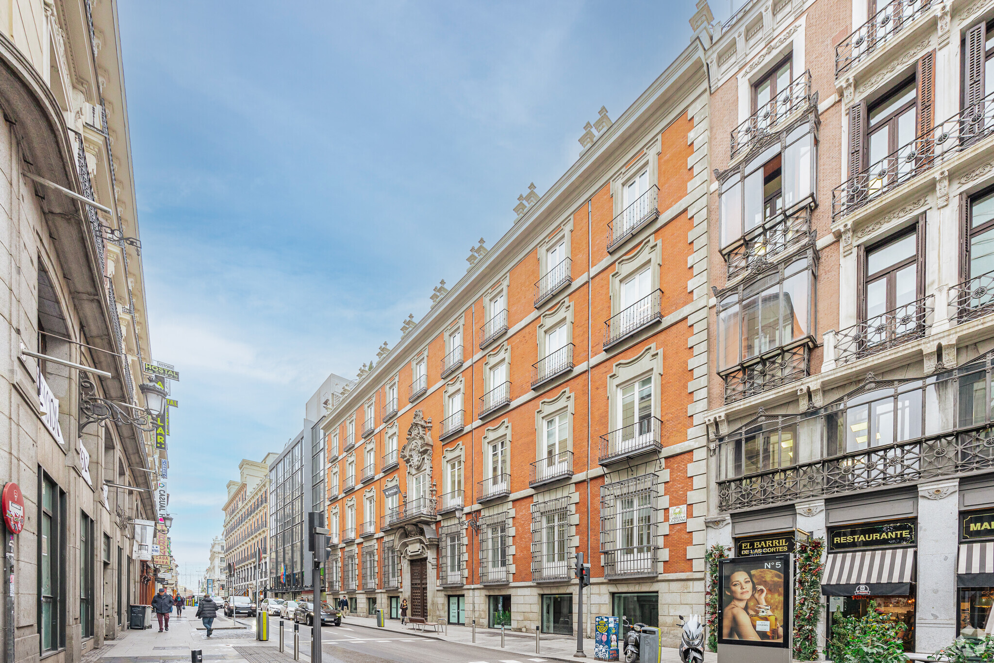 Carrera De San Jerónimo, 15, Madrid, Madrid for lease Building Photo- Image 1 of 3