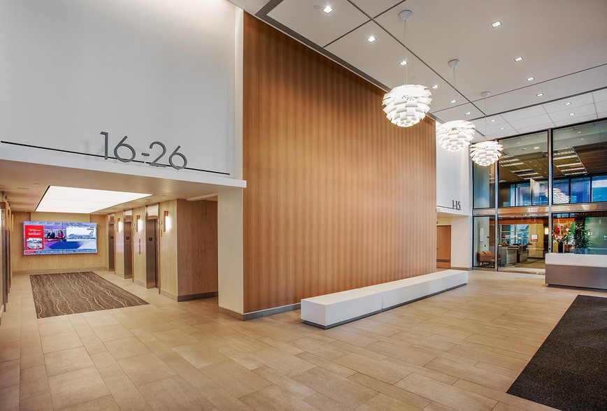 1600 Broadway, Denver, CO for sale - Lobby - Image 1 of 1