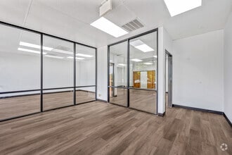 3150 Premier Dr, Irving, TX for lease Building Photo- Image 2 of 5