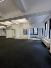 227-229 W 29th St, New York, NY for lease Interior Photo- Image 1 of 4