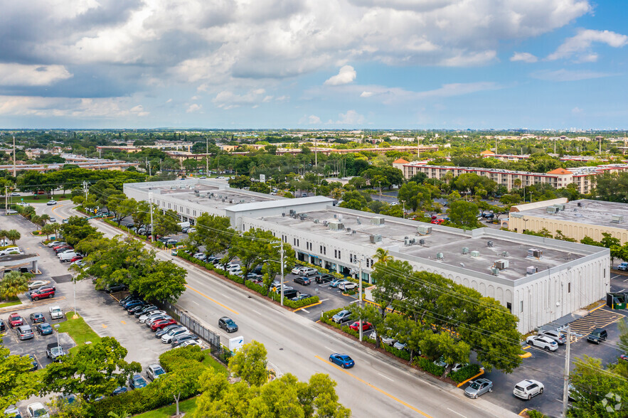 4850 W Oakland Park Blvd, Lauderdale Lakes, FL for lease - Aerial - Image 3 of 7