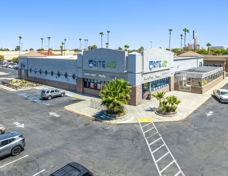 1101 Fresno St, Fresno, CA for sale - Building Photo - Image 1 of 3