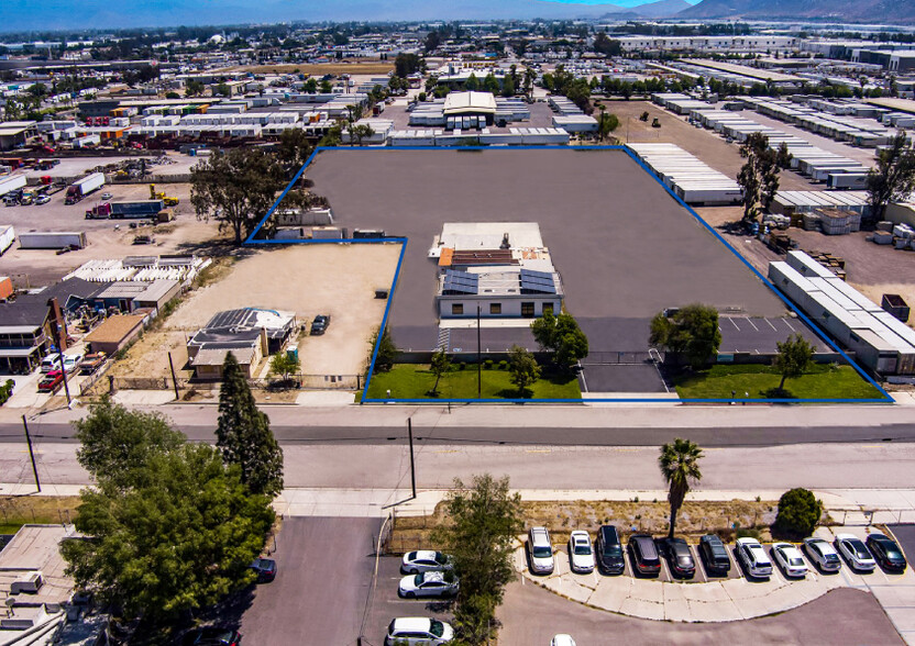 10631 Banana Ave, Fontana, CA for lease - Building Photo - Image 1 of 2