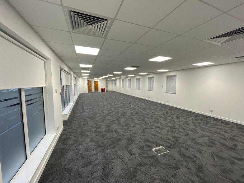 1 St Swithin Row, Aberdeen for lease - Building Photo - Image 3 of 8