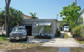 312 NE 32nd St, Oakland Park FL - Warehouse