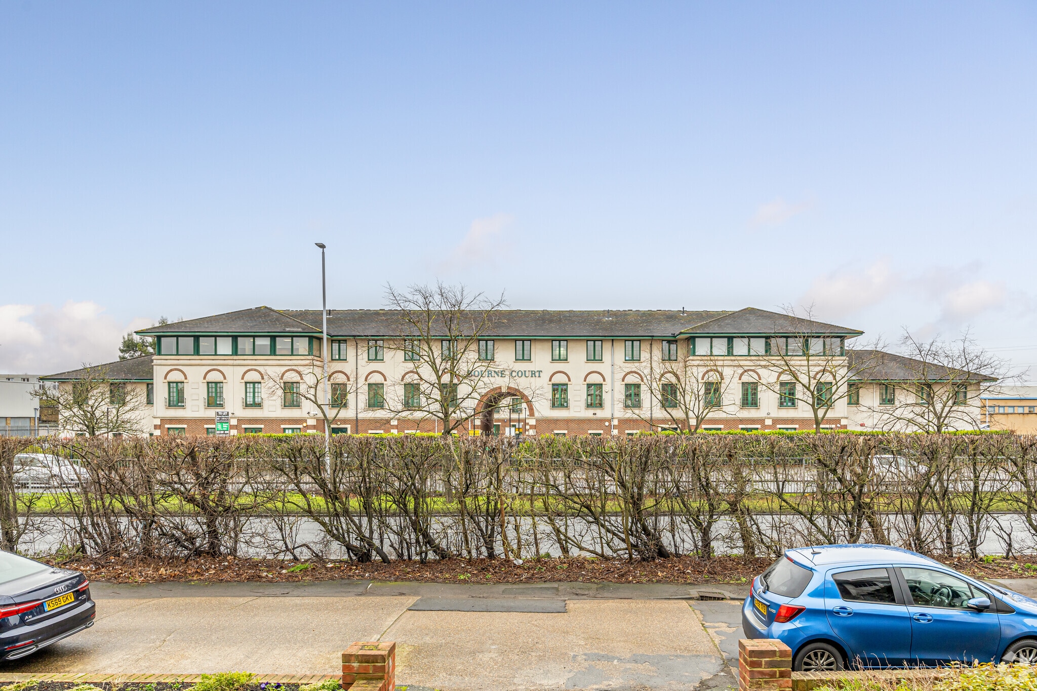 15 Southend Rd, Woodford Green for lease Primary Photo- Image 1 of 3