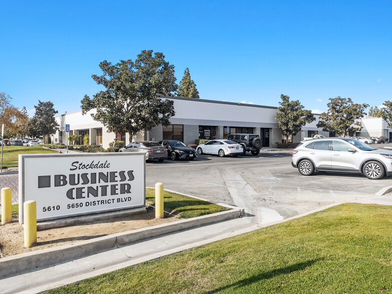 5640 District Blvd, Bakersfield, CA for lease - Building Photo - Image 1 of 12