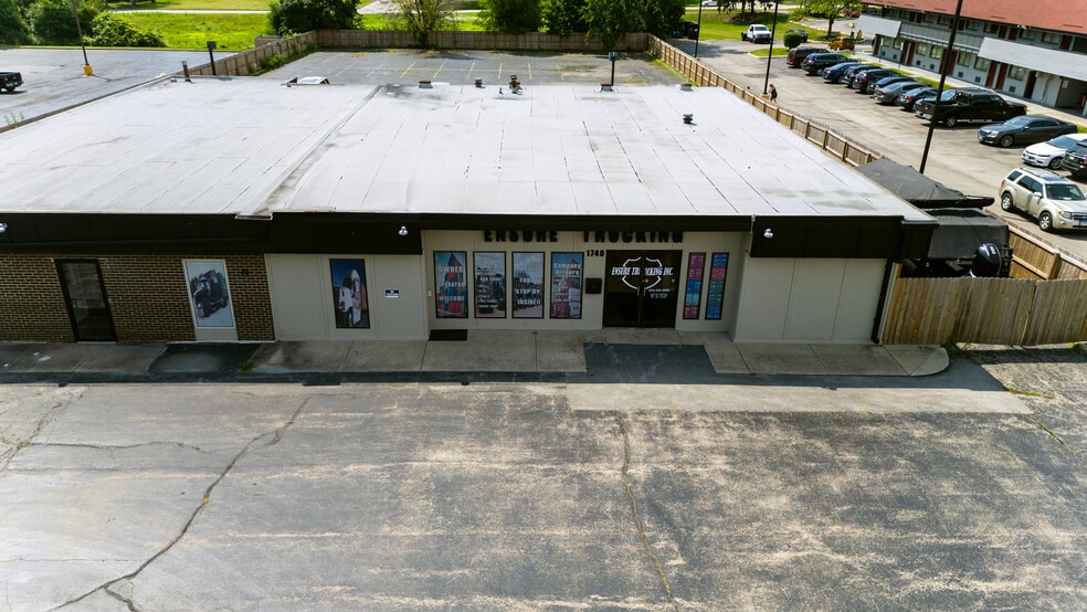 1738-1740 McDonough St, Joliet, IL for sale - Building Photo - Image 3 of 24