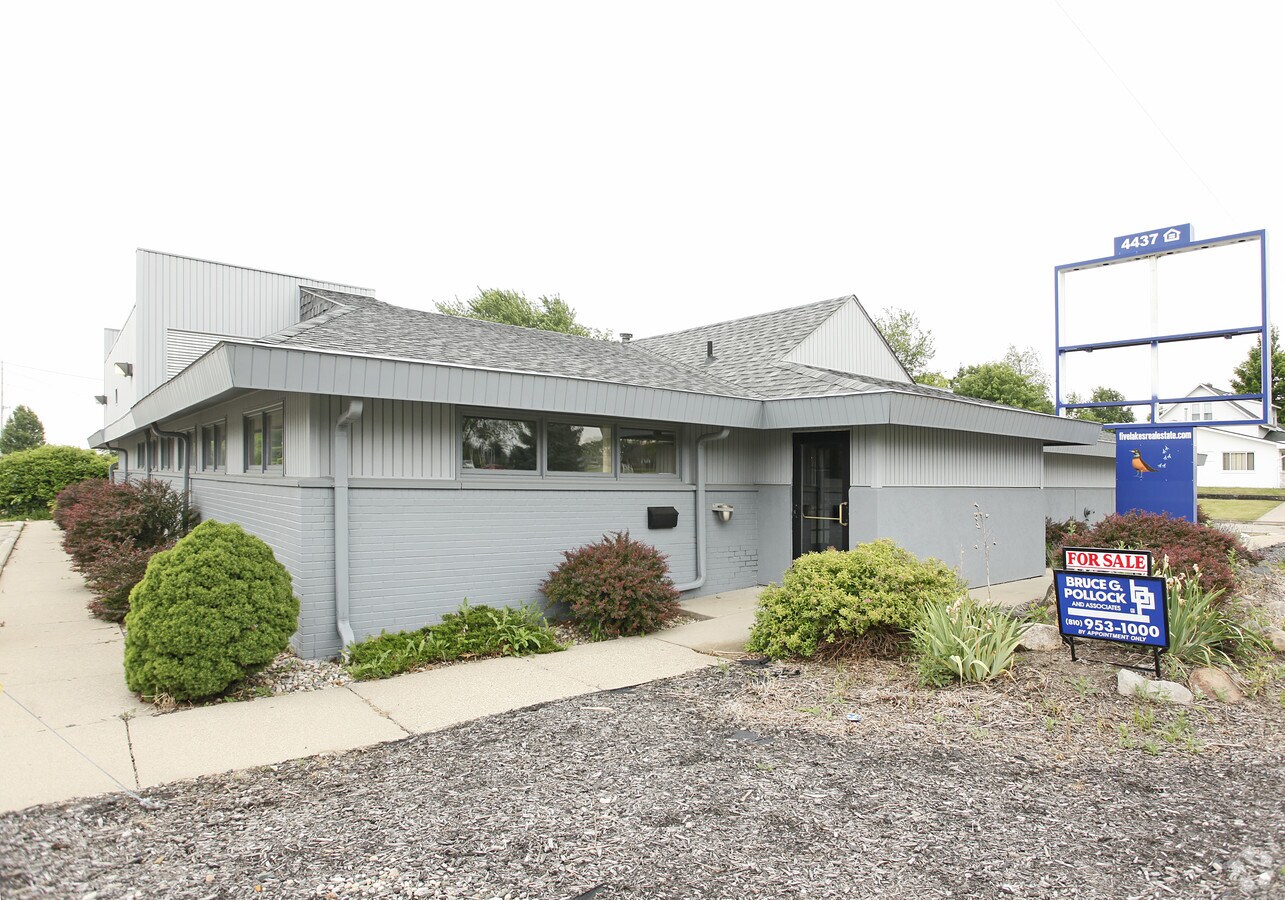 4437 Morrish Rd, Swartz Creek, MI 48473