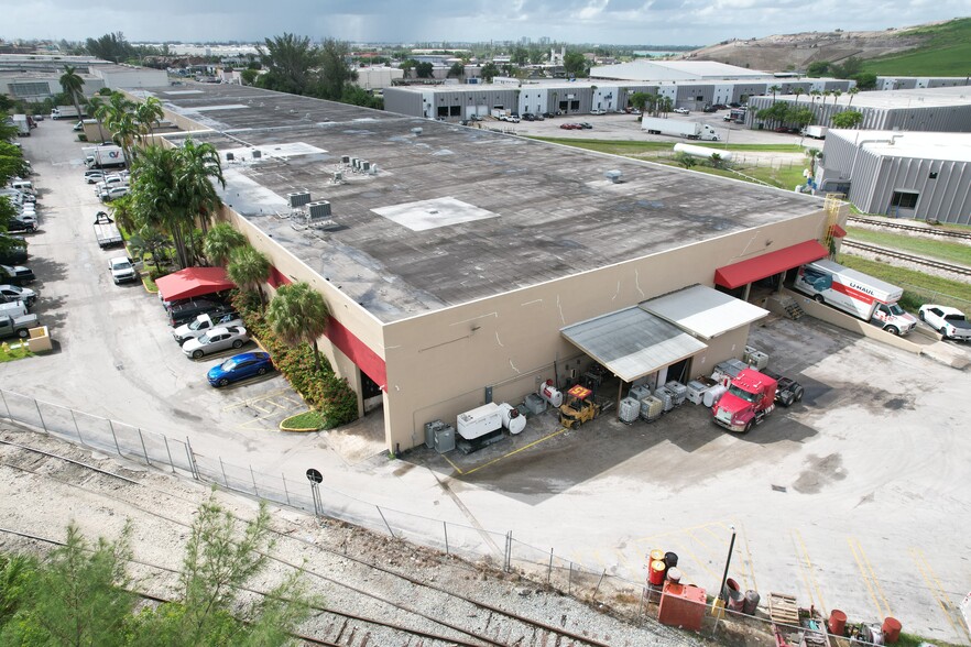 9970 NW 89th Ct, Medley, FL for lease - Building Photo - Image 3 of 12