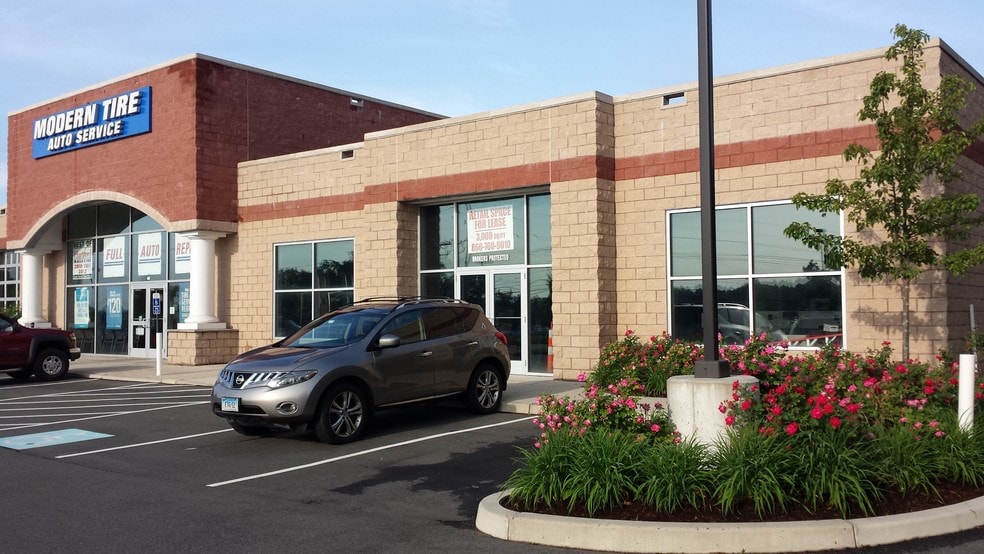 867 Cromwell Ave, Rocky Hill, CT for lease - Building Photo - Image 3 of 6