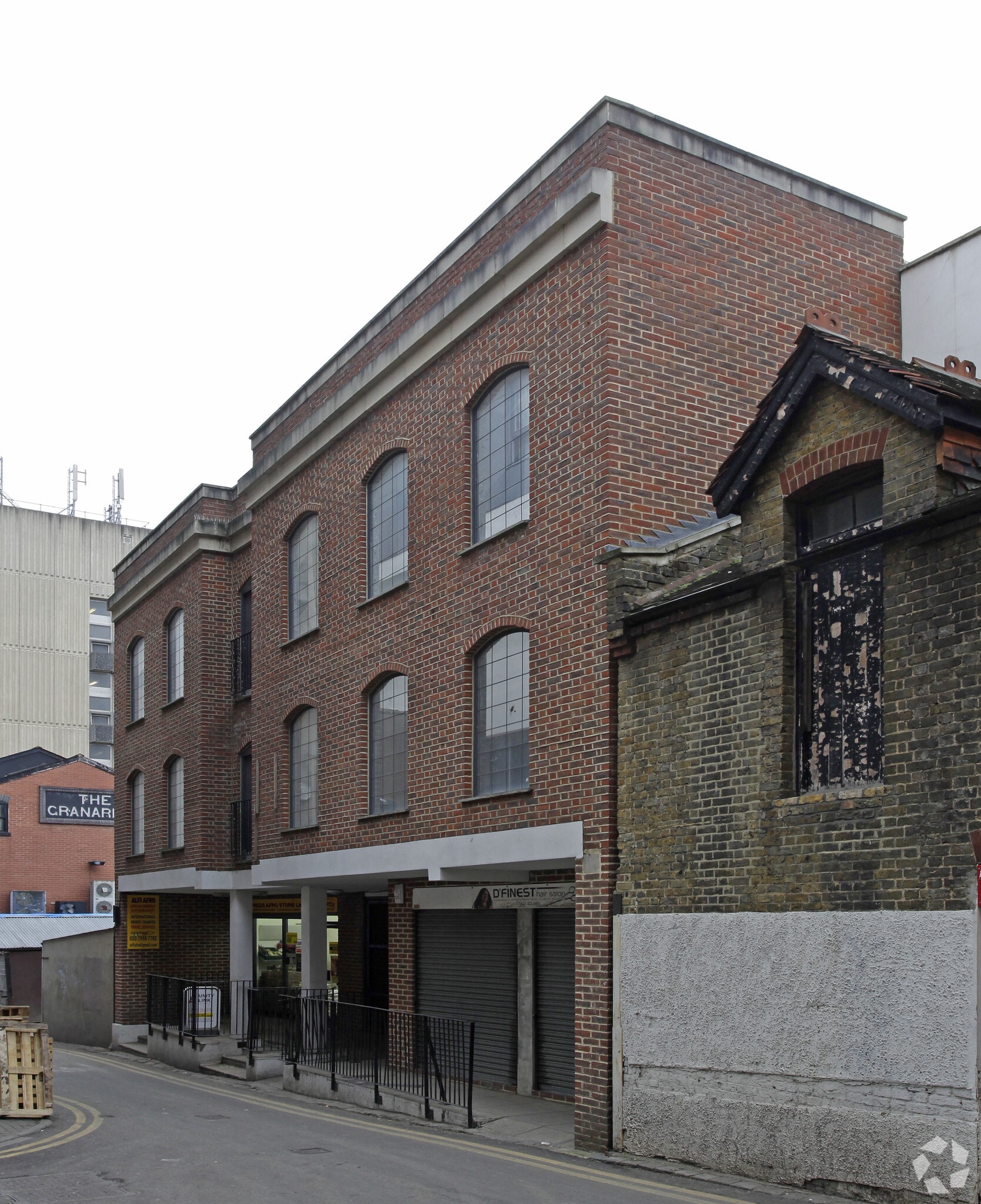 1-4 Overtons Yard, Croydon for sale Primary Photo- Image 1 of 1