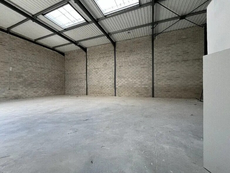 Flex in Ercuis for lease - Interior Photo - Image 2 of 18