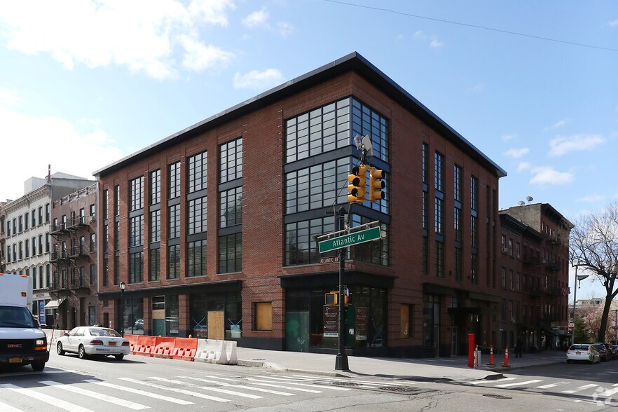 325 Henry St, Brooklyn, NY for sale - Primary Photo - Image 1 of 1