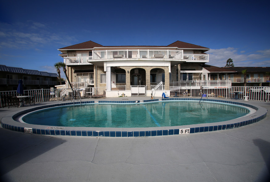 1224 S Oceanshore Blvd, Flagler Beach, FL for sale - Building Photo - Image 1 of 1