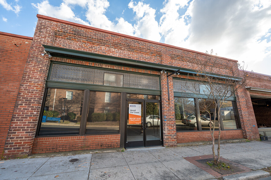 102 E Main St, Carrboro, NC for lease - Building Photo - Image 2 of 6