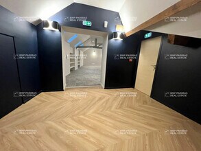 Office in Lyon for lease Interior Photo- Image 1 of 10