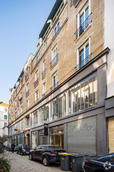 50 Rue Du Faubourg Saint-Antoine, Paris for lease - Building Photo - Image 2 of 6