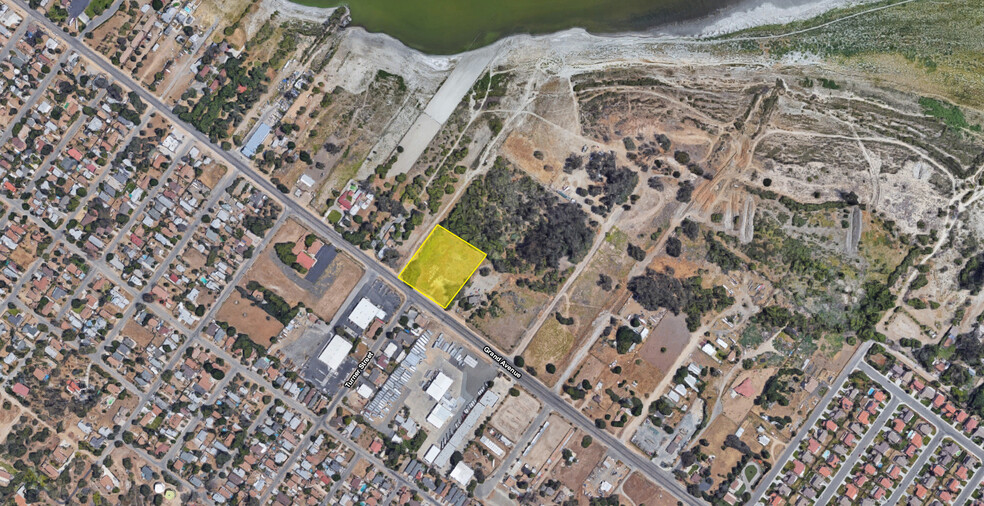 Grand Avenue Ave, Lake Elsinore, CA for sale - Building Photo - Image 2 of 3