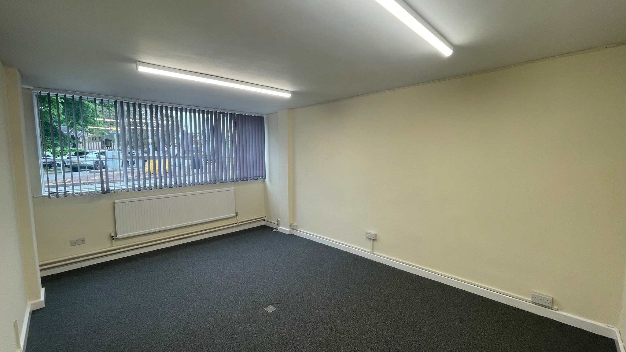 Manor House Dr, Coventry for lease Building Photo- Image 1 of 11