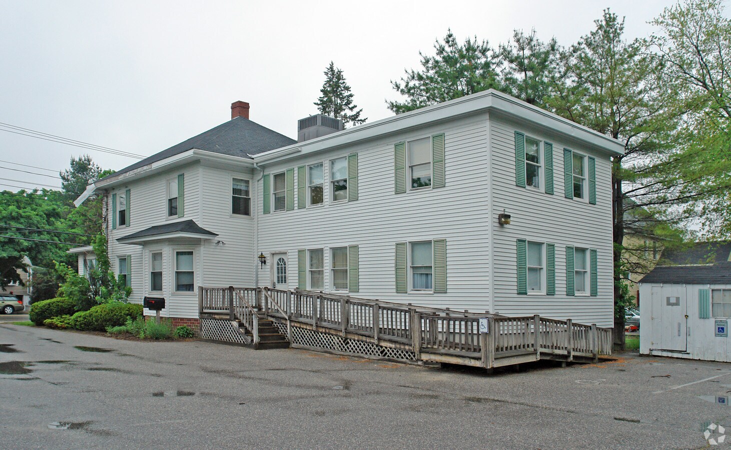 813 Washington Ave, Portland, ME 04103