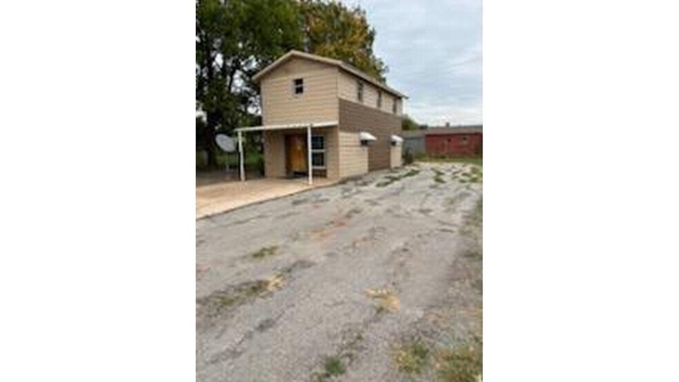 512 1st Street, Waurika, OK 73573 Office for Sale