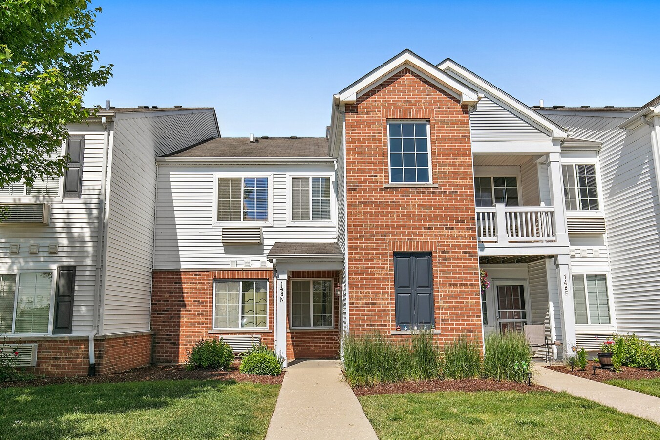 226 Bertram Dr, Yorkville, IL 60560