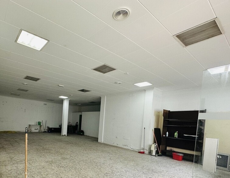 Avenida Constitución, 36, Cariño, La Coruna for sale - Building Photo - Image 2 of 8