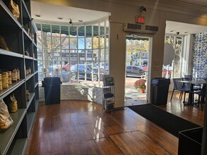 70 Main St, Southampton, NY for lease Interior Photo- Image 2 of 3