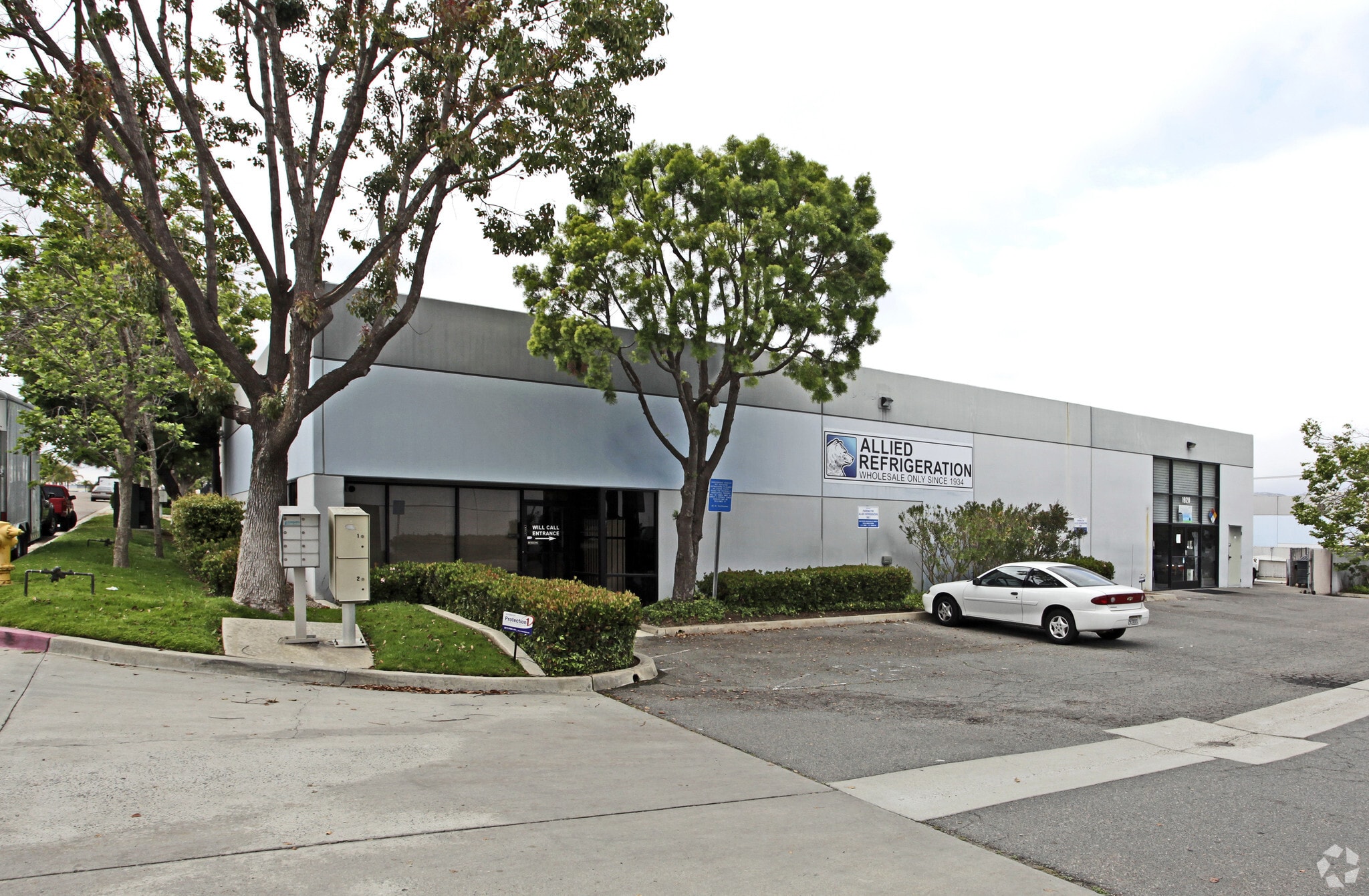 1928 Don Lee Pl, Escondido, CA for sale Primary Photo- Image 1 of 3