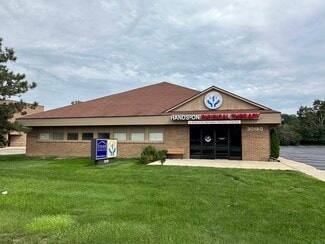 More details for 30180 Orchard Lake Rd, Farmington Hills, MI - Office for Lease