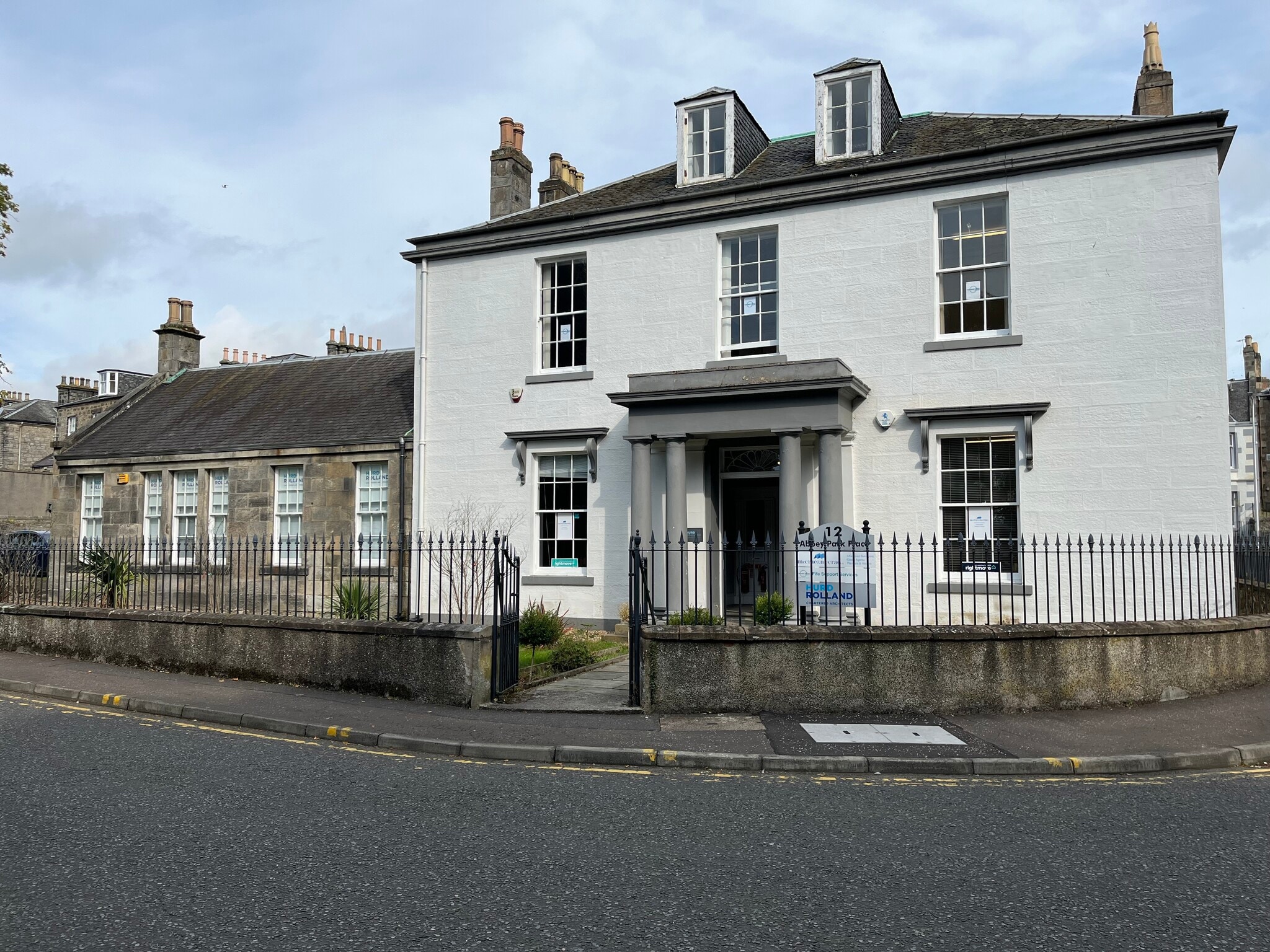 12 Abbey Park Pl, Dunfermline for lease Building Photo- Image 1 of 8