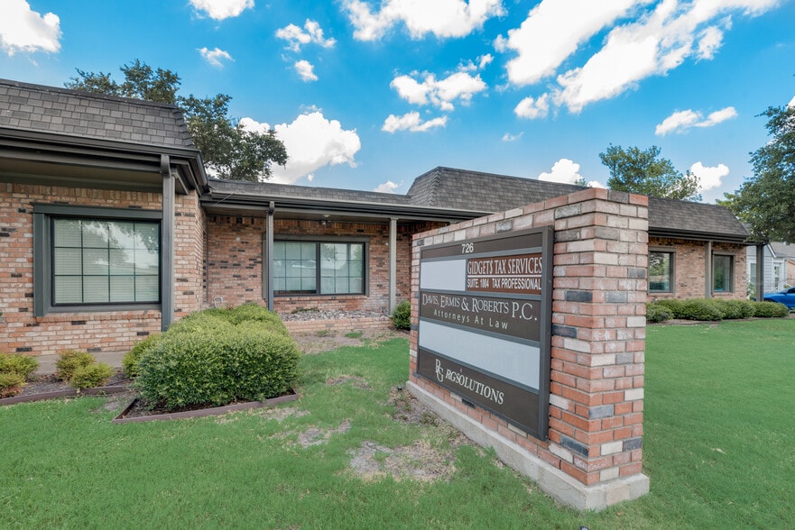 726 Dalworth St, Grand Prairie, TX for sale - Building Photo - Image 2 of 25