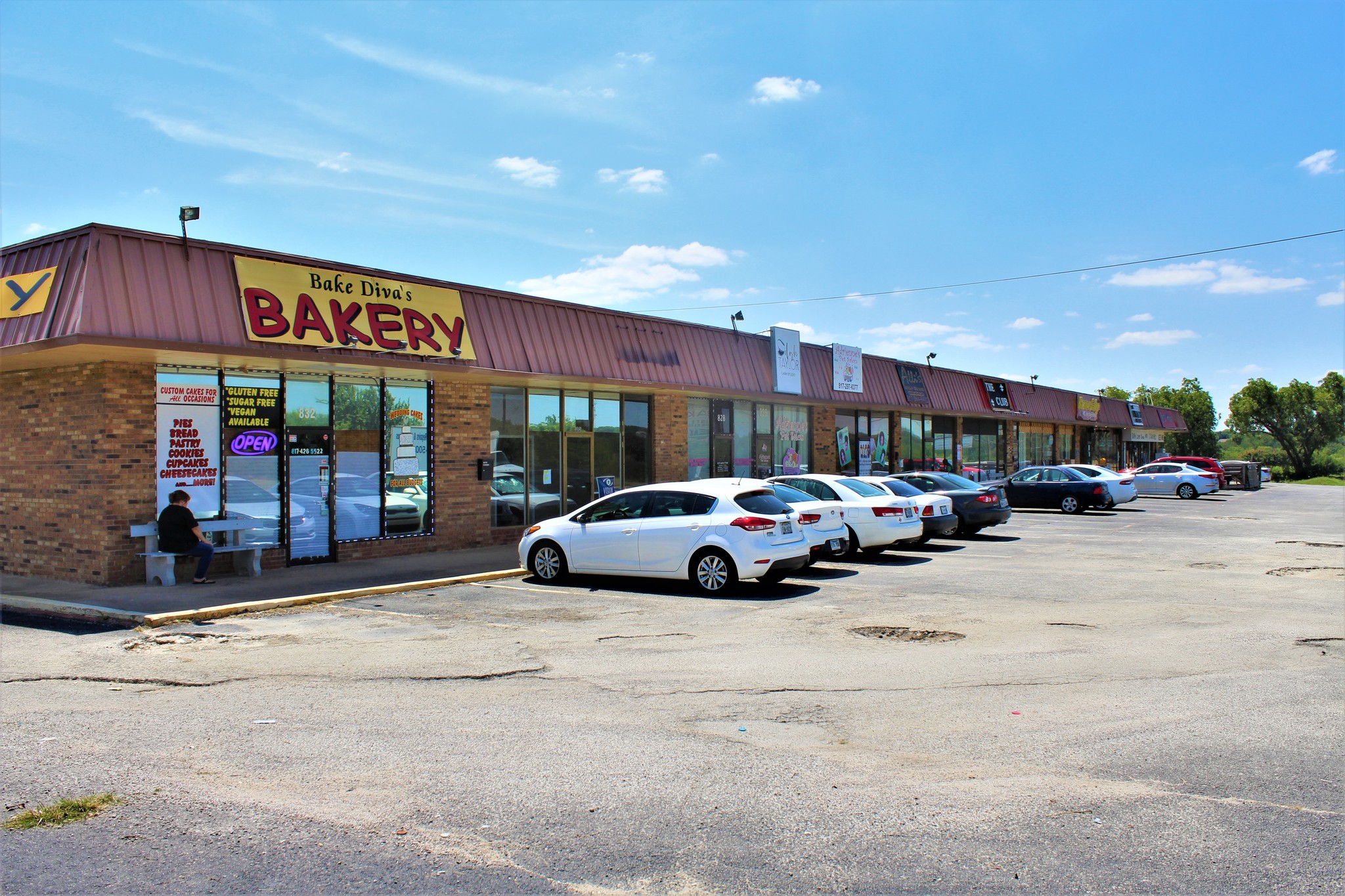 800-832 N Crowley Rd, Crowley, TX for sale Building Photo- Image 1 of 1