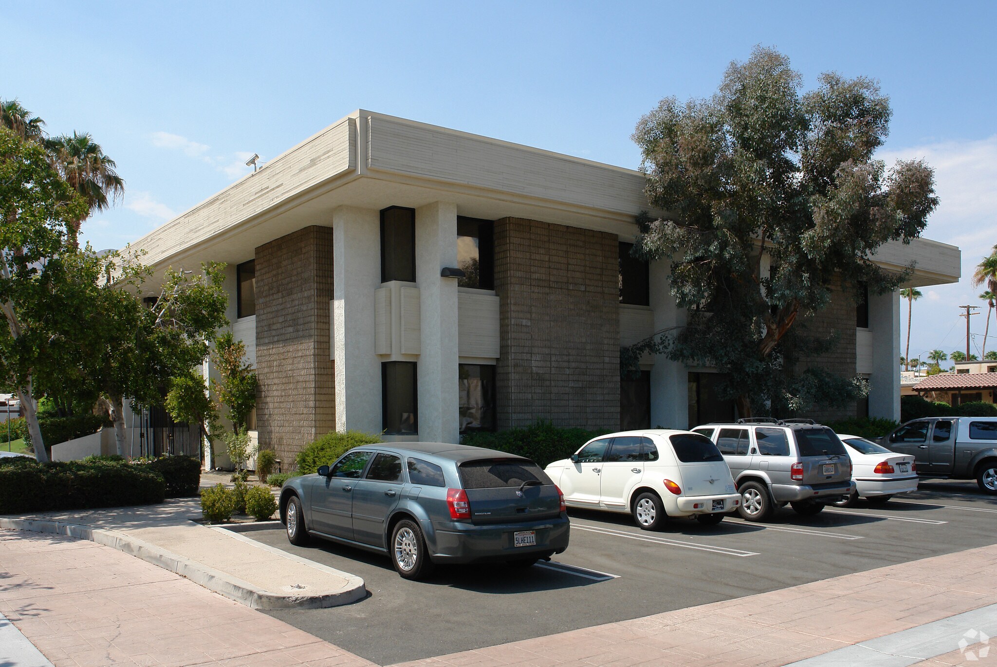 1330 N Indian Canyon Dr, Palm Springs, CA 92262 OfficeMedical Space