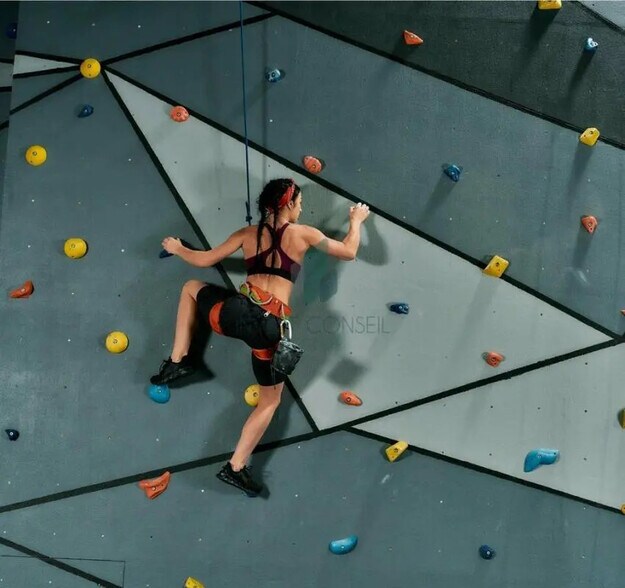 Flex in Ézanville for sale - Building Photo - Image 1 of 5