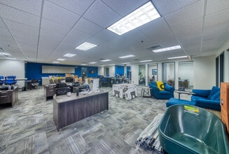 4940 Peachtree Industrial Blvd, Norcross, GA for lease Interior Photo- Image 1 of 4